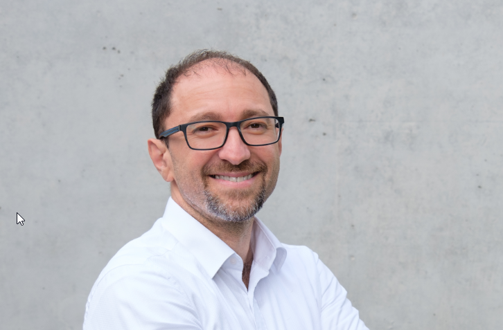 Gyökeres Sándor ügyvezető